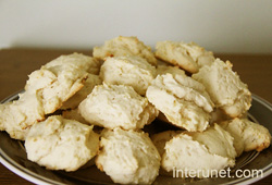 cottage-cheese-cookies-on-the-plate