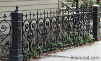ornamental-steel-fence-with-stylish-posts