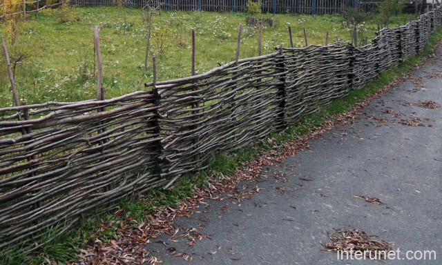Old Style Fence 99