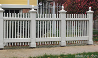 white-wood-decorative-fence