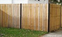 wood-fence-steel-posts