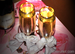 glasses-with-champagne