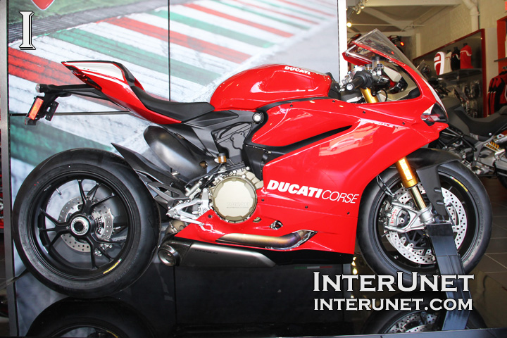 Ducati-1199-Panigale-R