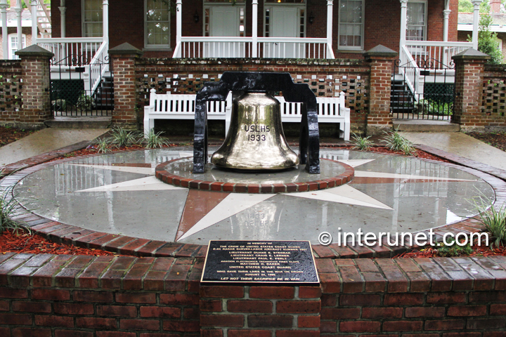 bell-sculpture-in-front-of-St-Augustine-lighthouse