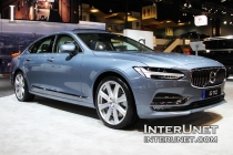 2017-Volvo-S90-exterior