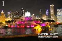 Buckingham-fountain-at-night