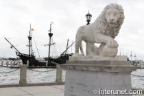 lion-sculpture-St-Augustine-bridge