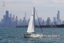 sailing-on-Lake-Michigan-Chicago