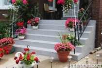 stairs-and-concrete-front-porch-decorated