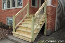 wood-stairs-to-front-porch