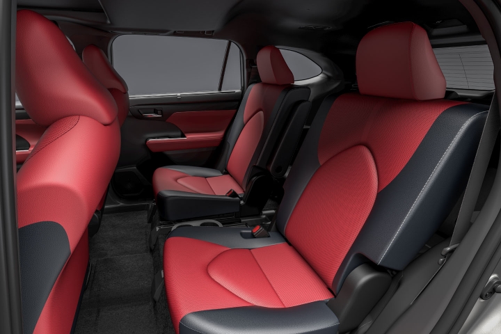 2021 Toyota Highlander XSE rear seats