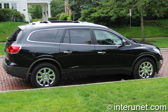 Buick-Enclave-2009