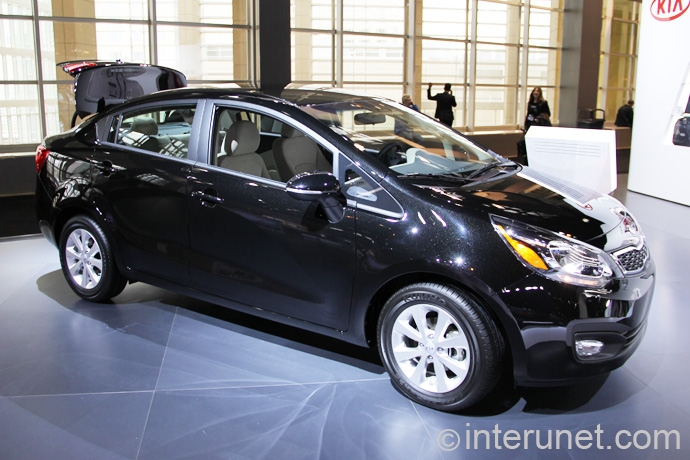 Kia-Rio-2013