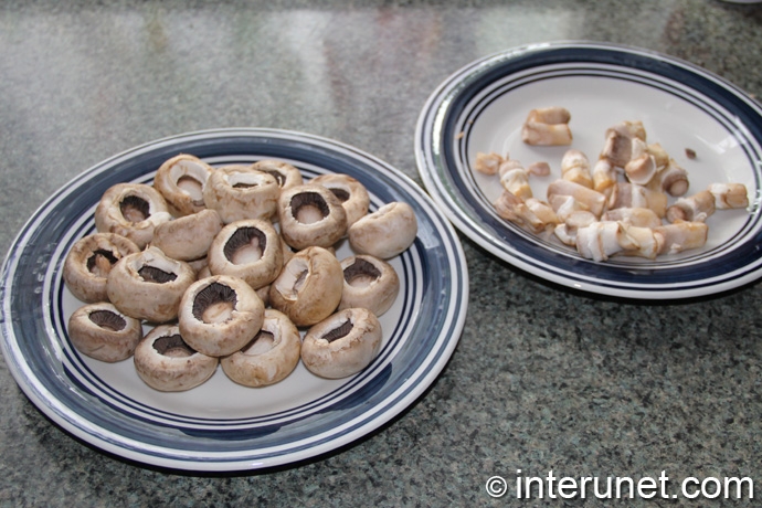 separating-mushrooms-caps-from-stalks