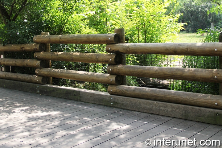 three-horizontal-logs-bridge-fence
