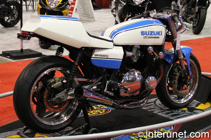 1978-Suzuki-GS1000S-right-side-view