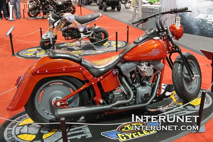 2004-Harley-Davidson-Softail-custom-modified
