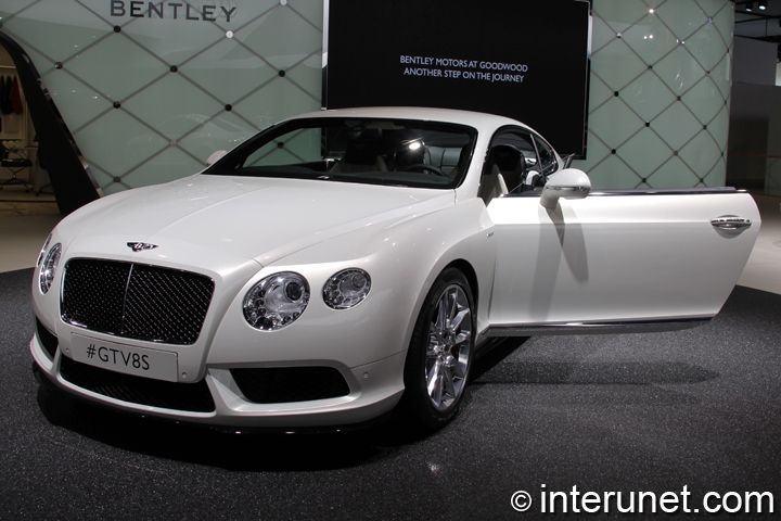 2015-Bentley-Continental-GT-V8-S-front-view-door-open