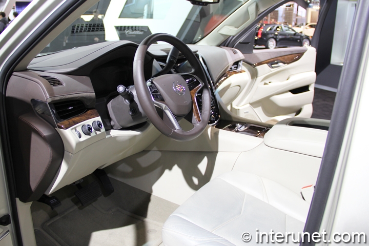 2015-Cadillac-Escalade-interior