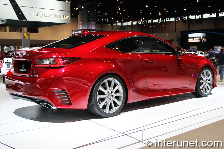 2015-Lexus-RC-350-rear-side-view