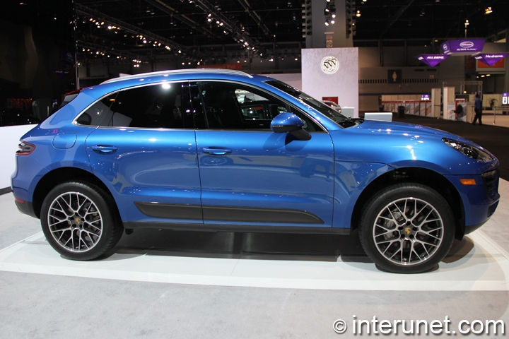 2015 Porsche Macan 2015-Porsche-Macan-side-view