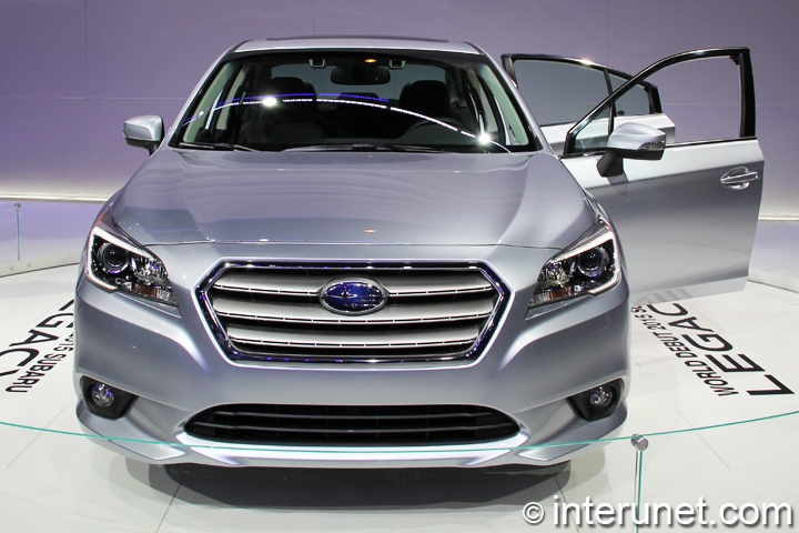 2015-Subaru-Legacy-front-view
