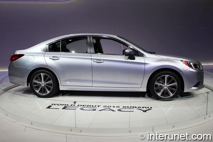 2015-Subaru-Legacy-side-view