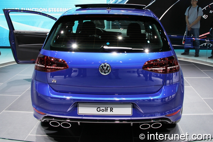 2015 Volkswagen Golf R | interunet
