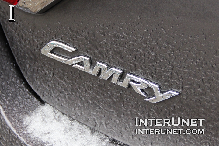 2016-Toyota-Camry-in-winter