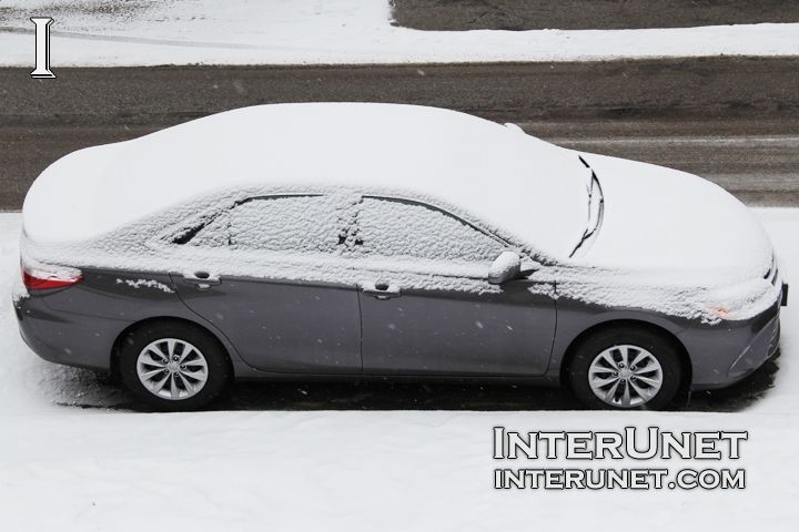 2016-Toyota-Camry-in-the-snow