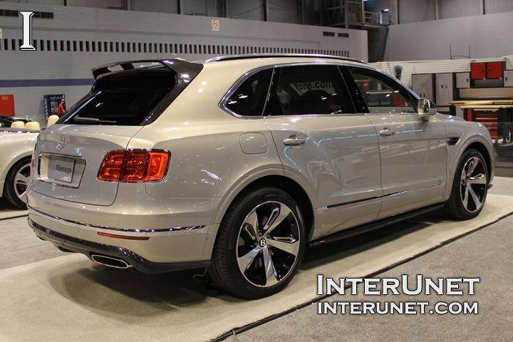 2017-Bentley-Bentayga-rear-side