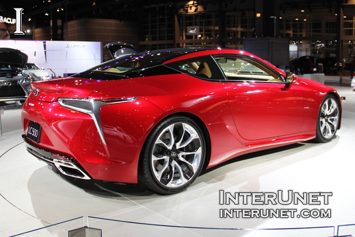 2017-Lexus-LC-500-rear-side