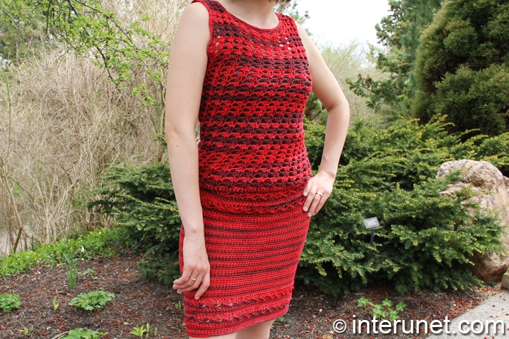 crochet-elastic-waist-red-skirt