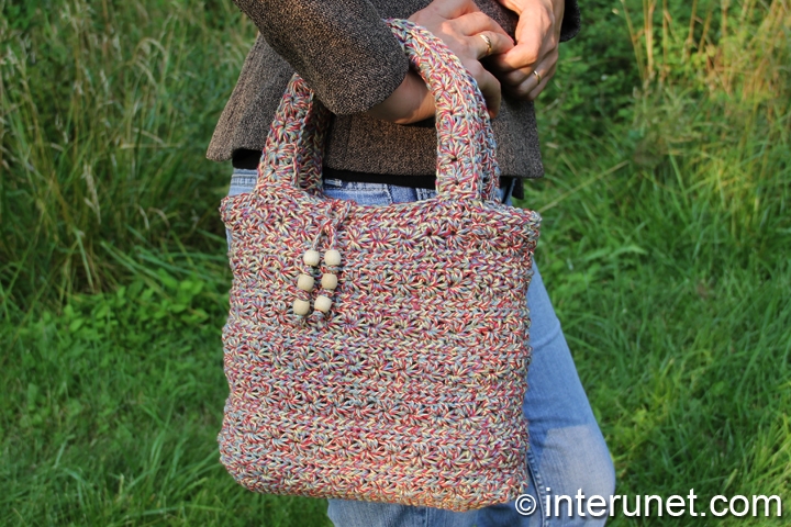 Crochet a handbag - wildflowers pattern | interunet