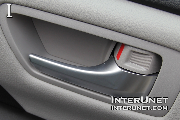 silver-front-passenger-interior-door-handle-with-door-lock