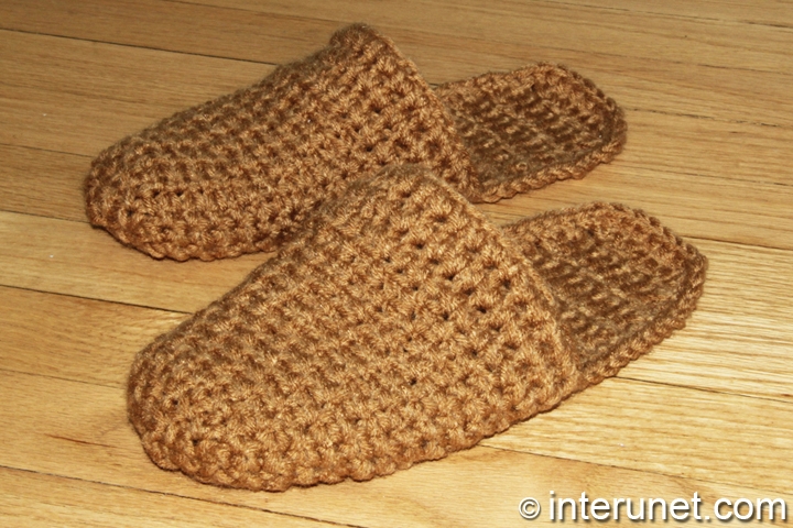 Mens slippers crochet pattern hot sale