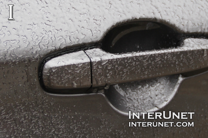 2016-Toyota-Camry-rear-door-handle-frozen