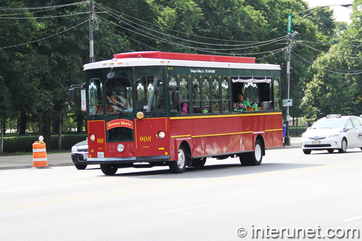 Trolley tours in Chicago  