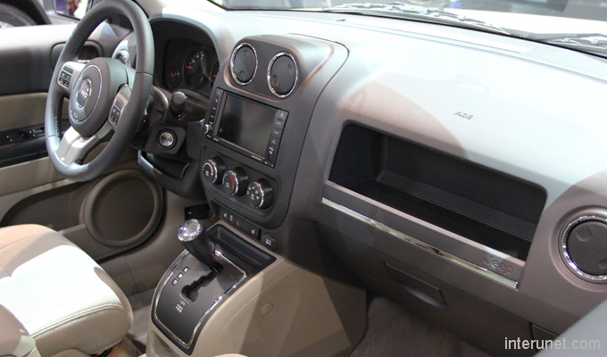 2014 Jeep Patriot Latitude 4WD Review & Test Drive | Automotive Addicts