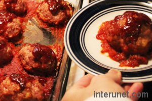 cooking-meatballs-at-home