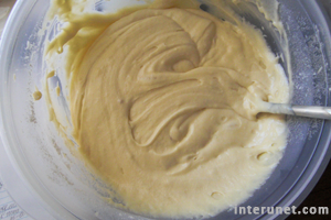 mixing-cake-dough