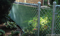 simple-chain-link-garden-fence